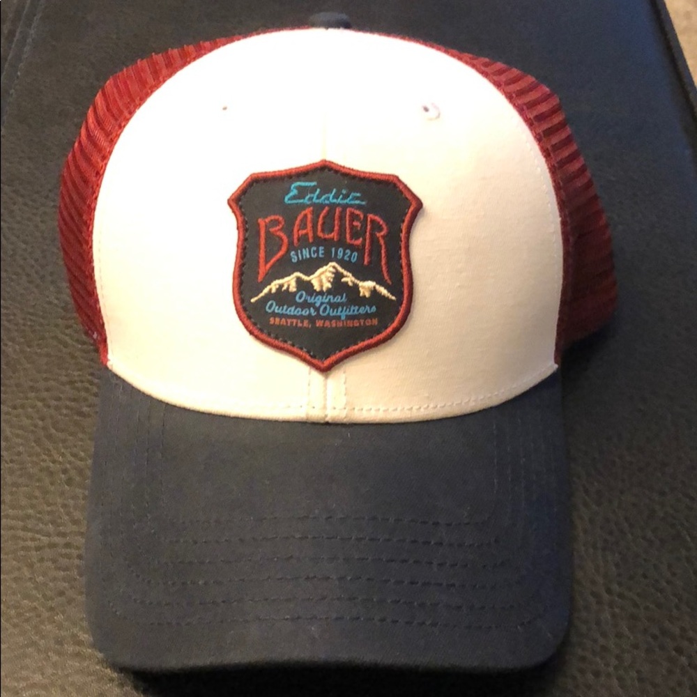 Eddie Bauer hat